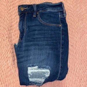 Hollister ripped skinny jeans